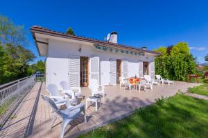 Villa Martine Au Bord Du Lac - Happy Rentals