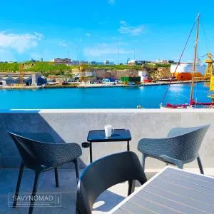 Cabin 4 Savynomad Harbour Residences wow Views - Tarxien