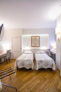 Twin Room room in Hotel Flora