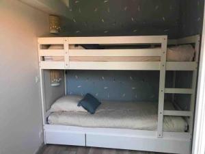 Maisons de vacances Maison renovee - draps inclus - 700m plage : photos des chambres