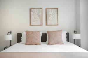 Midtown 2br w roofdeck wd nr Central Park NYC-1245