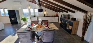 Holiday House Nirvana