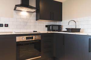 Dreamy Derby City Apartment Free Wi-Fi & Parking