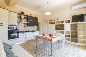 Casa Lidia 900m From Sea - Happy Rentals