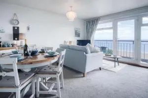 17 Beach Court - 2 Bed Apartment - Saundersfoot - Stepaside