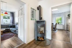 Toms Hütte - Stemmen