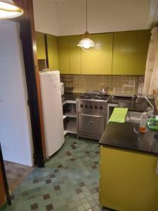 Vista al mar, parrilla y garage!