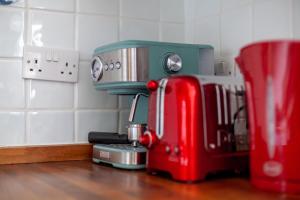 Charming and Spacious 1 BR flat in Battersea