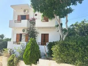 Panorama Zimmer und Apartments Lentas - Лендас