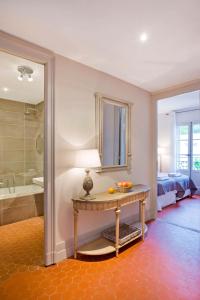 Hotels Chateau Les Carrasses : photos des chambres