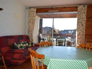 Appartement cosy 2 pièces, terrasse ensoleillée, skis aux pieds, animaux acceptés, Bolquère - FR-1-592-59