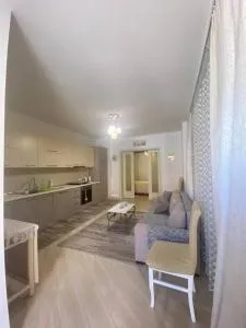 Arlis Home - Shtoj i Ri