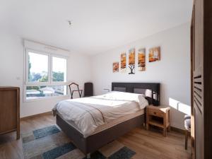 Appartements AZALEE - Parking gratuit - Terrasse couverte - Proche transport - Tout equipe : photos des chambres