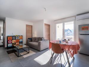 Appartements AZALEE - Parking gratuit - Terrasse couverte - Proche transport - Tout equipe : photos des chambres