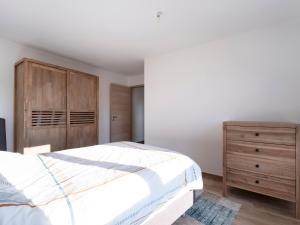 Appartements AZALEE - Parking gratuit - Terrasse couverte - Proche transport - Tout equipe : photos des chambres