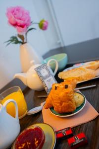Hotels Hotel & Restaurant des Remparts : photos des chambres