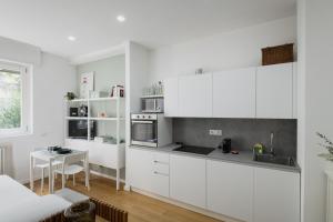 Easylife - Milano - Piazzale Segrino - Isola