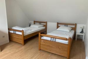 Pretty Norman pearl with garden