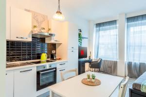 [2 Minutes from Central Station]-Exclusive Open Space