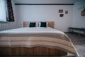 Spacious studio near lake - Tashaul