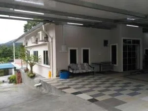 Bonsai Homestay Kluang YTS89 - Мерсінг