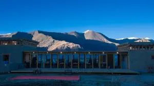 The Merak - Karzok Gömpa