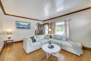 Welcoming Home in Youngstown with Private Backyard! - بوردمان