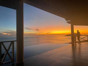 Villa Club Tropicana Carana with infinity pool