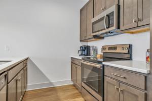 Nashville Cowgirl by Barclé