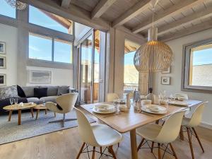 Chalet confortable au pied des pistes avec sauna et parking - FR-1-344-1012