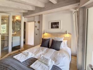 Chalet confortable au pied des pistes avec sauna et parking - FR-1-344-1012