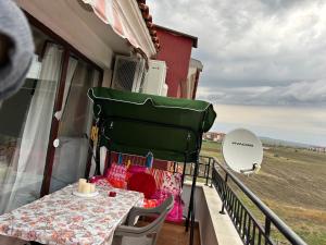 Art studio Marina Cape-private host