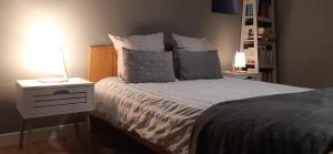 Chambre double dans la maison de Pauline et Stéphane