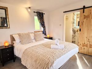 Kaoglen Lodge - Fawn Pod - Hot Tub - Dogs - Pitlochry - Luxury