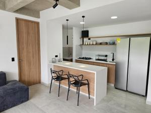 Espectacular apartamento en santa fe de antioquia cerca al parque de lujo nuevo