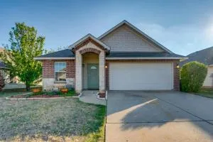 12 Mi to Dtwn Home in Fort Worth - Burleson