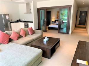 Olive 1 Bedroom Beachfront