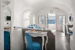 Thirea Suites Santorini Greece