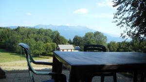 Chalets Chalet entre lacs et montagnes : photos des chambres