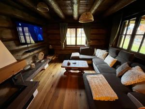 Cabin House Čičmany- Relaxačné zariadenie s ubytovaním