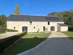 Maisons de vacances Les gites de La Pellerie - 2 piscines & spa Jacuzzi - Touraine - 3 gites - familial, calme, campagne : photos des chambres