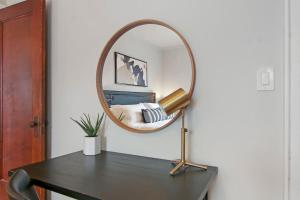 Prime City Stay in a 1BR Apartment - Cullom F2