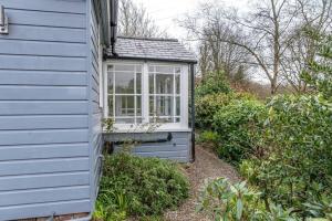 Lower Hill Cottage wSwedish Hot Tub