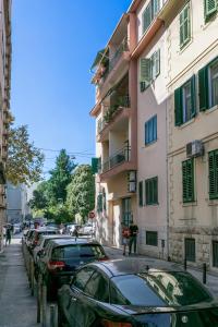 Apartments with WiFi Split - 21804