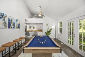 NEW Luxury Spacious & 10 min Driving to Notre Dame! - Orchard Heights Addition