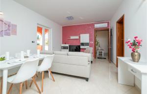 Amazing Apartment In Rovinj With Kitchen