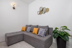 Apartments and rooms with parking space Kraljevica - 17589