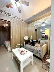 Fully equipped 1BR Condo at Shore2 near to MOA