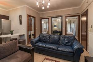 Quiet Modern Family Apartment with Olympus View and Free Parking Pet Friendly - 3hvězdičkové hotely ve městě Litochoro