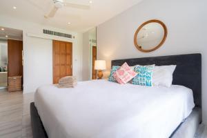 Spacious 2BR Apartment ALM 2223 in Laguna, 10 min from BangTao Beach